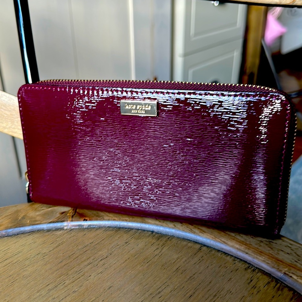 Patent leather wallet